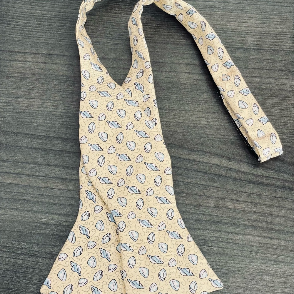 Vineyard Vines Seashell Patterned Bow Tie - image 2